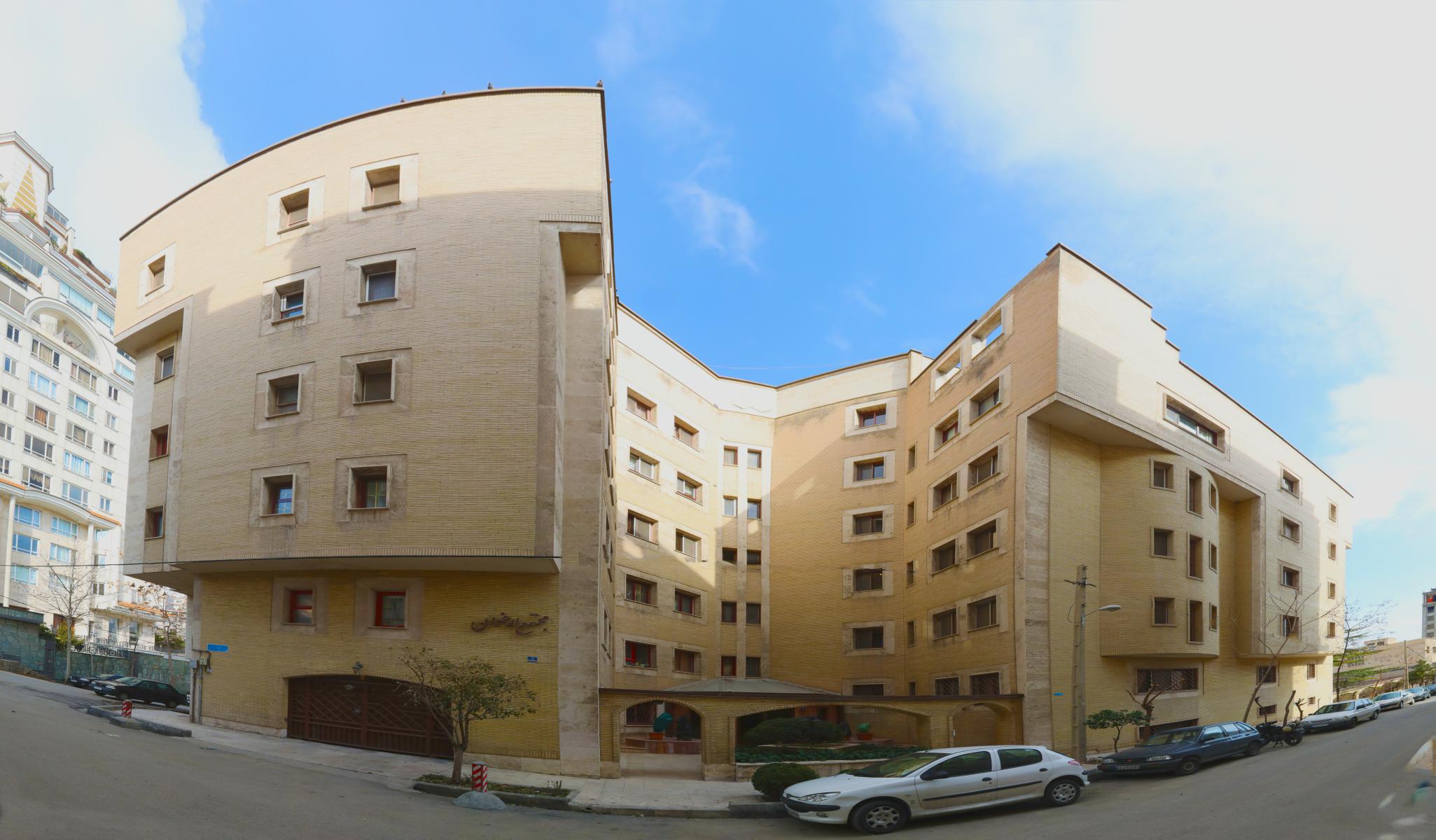 ساختمان مسکونی ارغوان