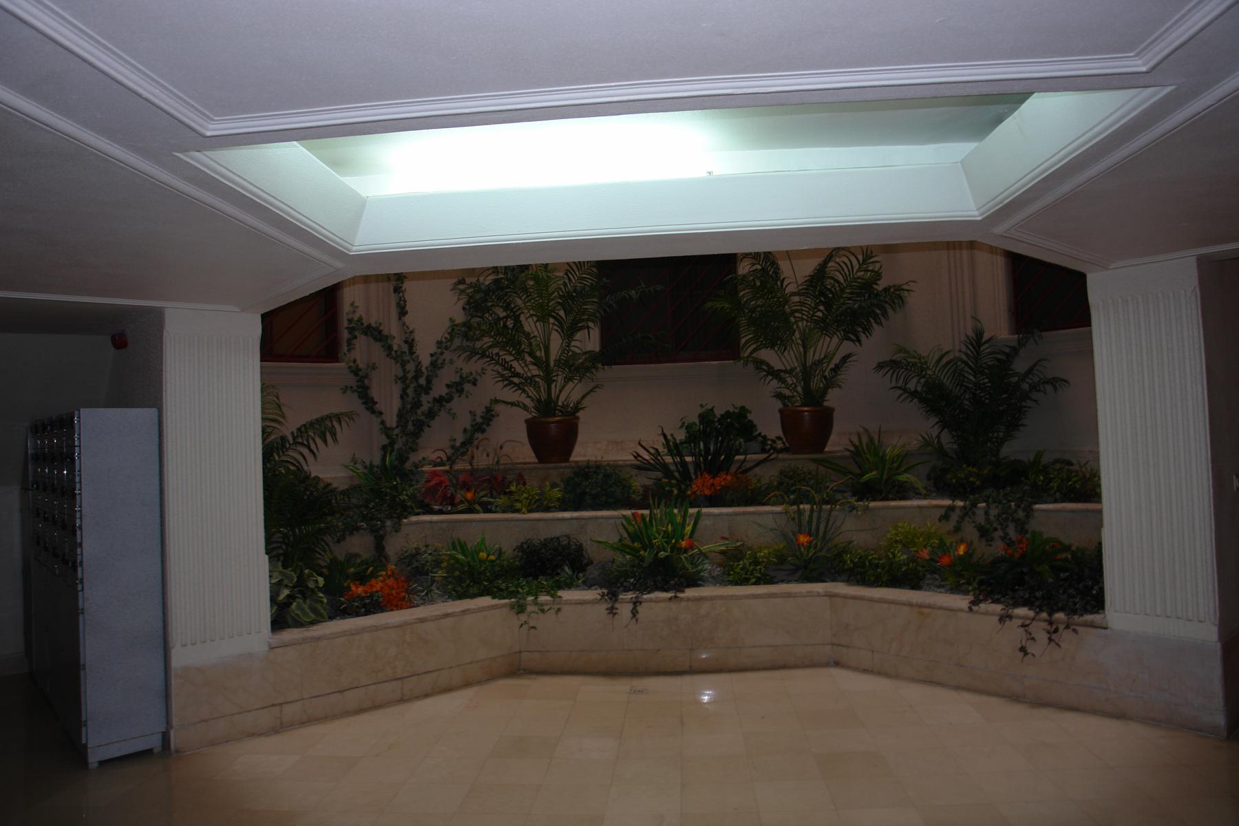 لابی ساختمان مسکونی ارغوان