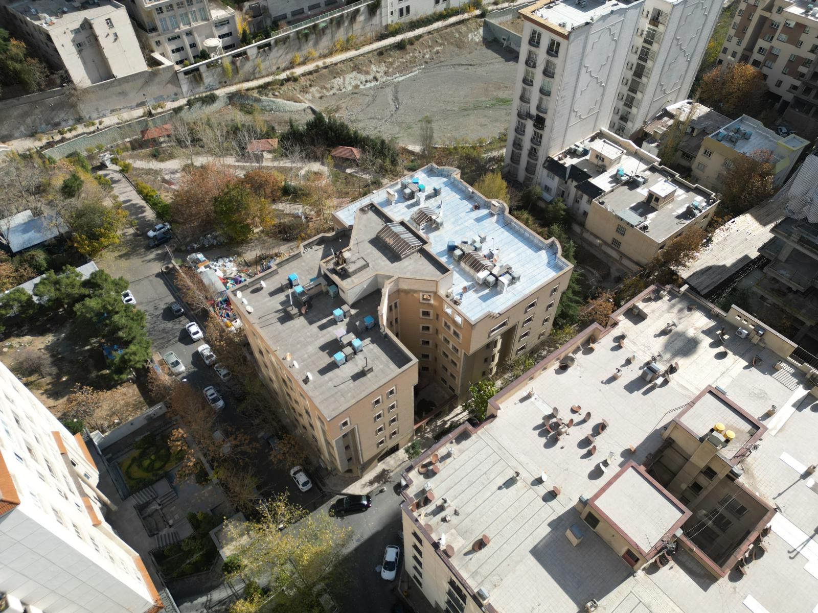 عکس هوایی ساختمان مسکونی ارغوان