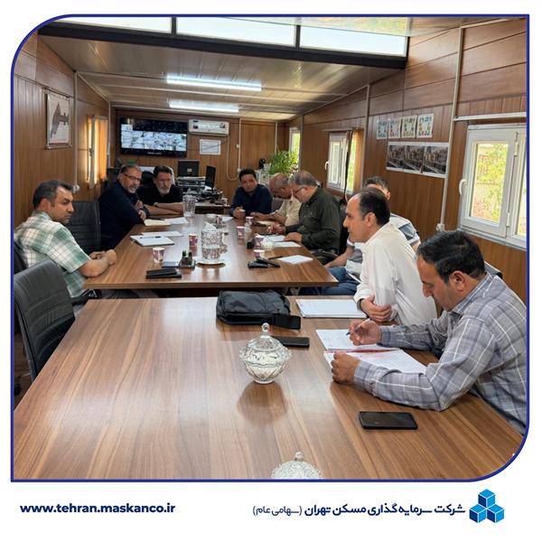 جلسه با پیمانکاران پروژه ایرانشهر در راستای رفع موانع و تسریع در عملیات اجرایی